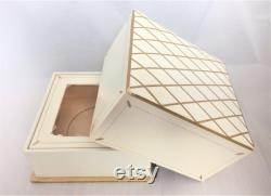 Vintage 1950s square face powder box by Guerlain Visage de Nuée
