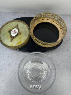 Vintage Art Deco Hollywood Regency brass filigree vanity powder glass trinket box