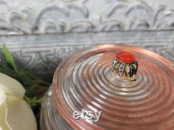 Vintage Art Deco Ribbed Round Powder Jar Red Lid With Red Gem