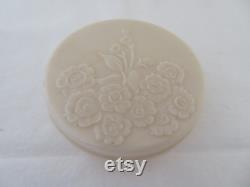 Vintage Art Deco Round Ivory Urea Formaldehyde Early Plastic Powder Trinket Box with Moulded Floral Flower Design 1930's Rare Colour