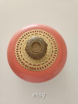 Vintage Avon Unforgettable Perfumed Beauty Dusting Powder - Vintage Beauty Make-Up Box - Dusting Powder Box - Collectible Bath Container