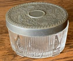 Vintage Avon oval vanity jar, Deco style ribbed glass with silvertone repousse floral lid