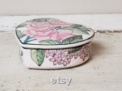 Vintage Ceramic Macau Heart Shaped Trinket Box Pink Rose Chinoiserie Trinket Keeper Dressing Table Treasure Holder Vanity Jewelry Dish withLid