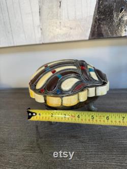 Vintage Clamshell shaped footed Leather lined keepsake box 7 x5 x6