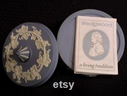 Vintage Elegant Wedgwood English Blue Jasperware with Large Finial Powder, Trinket or Jewelry Jar