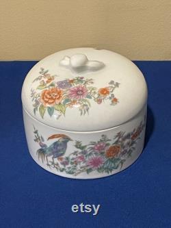 Vintage Elizabeth Arden Decorative Ceramic Vanity Powder Box