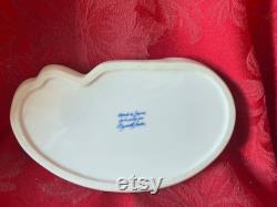 Vintage Elizabeth Arden Sleeping Cat Shaped Powder Box WITH Scoop Made in Japan Hand Painted Purple and Blue Flowers