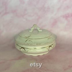 Vintage Etruria Mellor and Co., Old Paris Style White And Gold Gilt Porcelain Covered Powder Dish