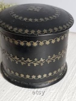 Vintage French Chinoiserie Black Papier Mâché Powder Box Napoleon II Period. Victorian Ladies Boudoir Powder Box. Patterned Metal Inlay