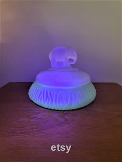 Vintage L.E Smith Satin Uranium Glass Bottom Vanity Powder Jar, Vintage Art Deco Lidded Stain Glass Container