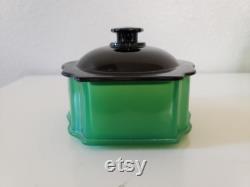 Vintage New Martinsville Jadeite Jadite Puff Box Powder Box Jade-ite Green Glass Hard to Find