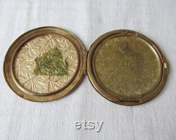 Vintage Powder Puff Compact Box with Leaf Metal Make-up Compact Case Powder Collectible Accessory Brass Powder Puff Vintage Fashion
