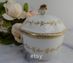 Vintage RICHARD GINORI Porcelain Fiesole Trinket Box with Rose Top