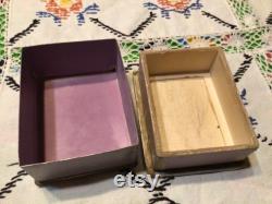 Vintage Rawleigh s De English Lavender Complexion Powder metal and cardboard box