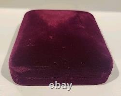 Vintage Revlon Love Pat Gold Refillable Powder Compact New With Red Velvet Box
