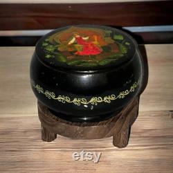 Vintage Russian Lacquer Enamel Round Trinket Box Hand Painted 5.5 Vintage