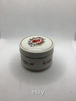 Vintage Sadler trinket powder Box with Lid Heart design