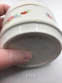 Vintage Sadler trinket powder Box with Lid Heart design