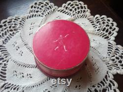Vintage Shocking de Schiaparelli Paris Pink Face Powder Box Dresser shabby chic Vanity