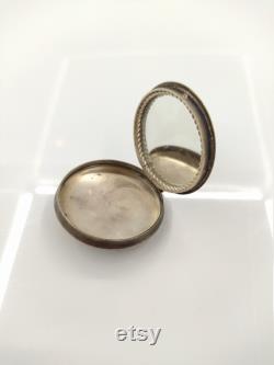 Vintage Silver plated Round Powder Puff Box (No Powder Or Puff) Powder Box VTG Compact body powder box. Vintage face powder box