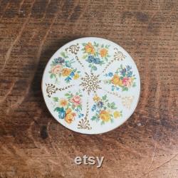 Vintage Stratton floral compact powder case