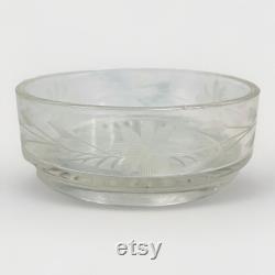 Vintage Vanity Dresser Powder Jar Round Etched Glass Trinket Ring Dish 4.5