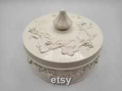 Vintage WEDGWOOD Embossed of Etrurla and Barlaston Queen's Ware Powder Box Made in England