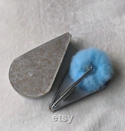 Vintage art deco 1920s swans down pastel blue powder puff with a chrome telescoping handle in original box. New vintage, unused. Dainty