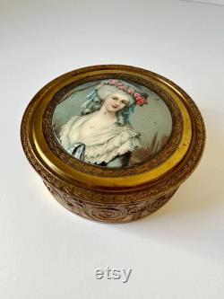 Vintage gold powder box with Victorian lady portrait