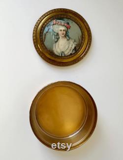 Vintage gold powder box with Victorian lady portrait