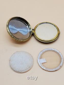 Vintage petit stitch top powder compact box