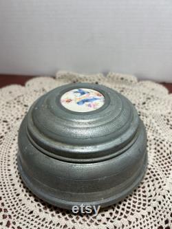 Vintage powder trinket music box, with 2 Blue Birds pictured