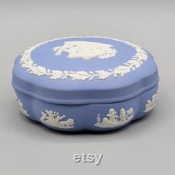 Wedgwood Blue Jasperware Round Scalloped Trinket Dresser Box Lid England