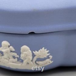 Wedgwood Blue Jasperware Round Scalloped Trinket Dresser Box Lid England