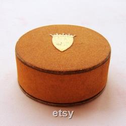 Wonderful English Vintage Vanity Paperboard Powder Box marked Cleo London