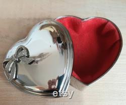 c.1980s Heart Shaped Trinket Box. Silver Plated Jewellery Box. Gift for Her. Red Lining