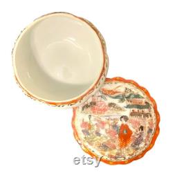 vintage '40s Japanese Geisha lidded boudoir powder pot